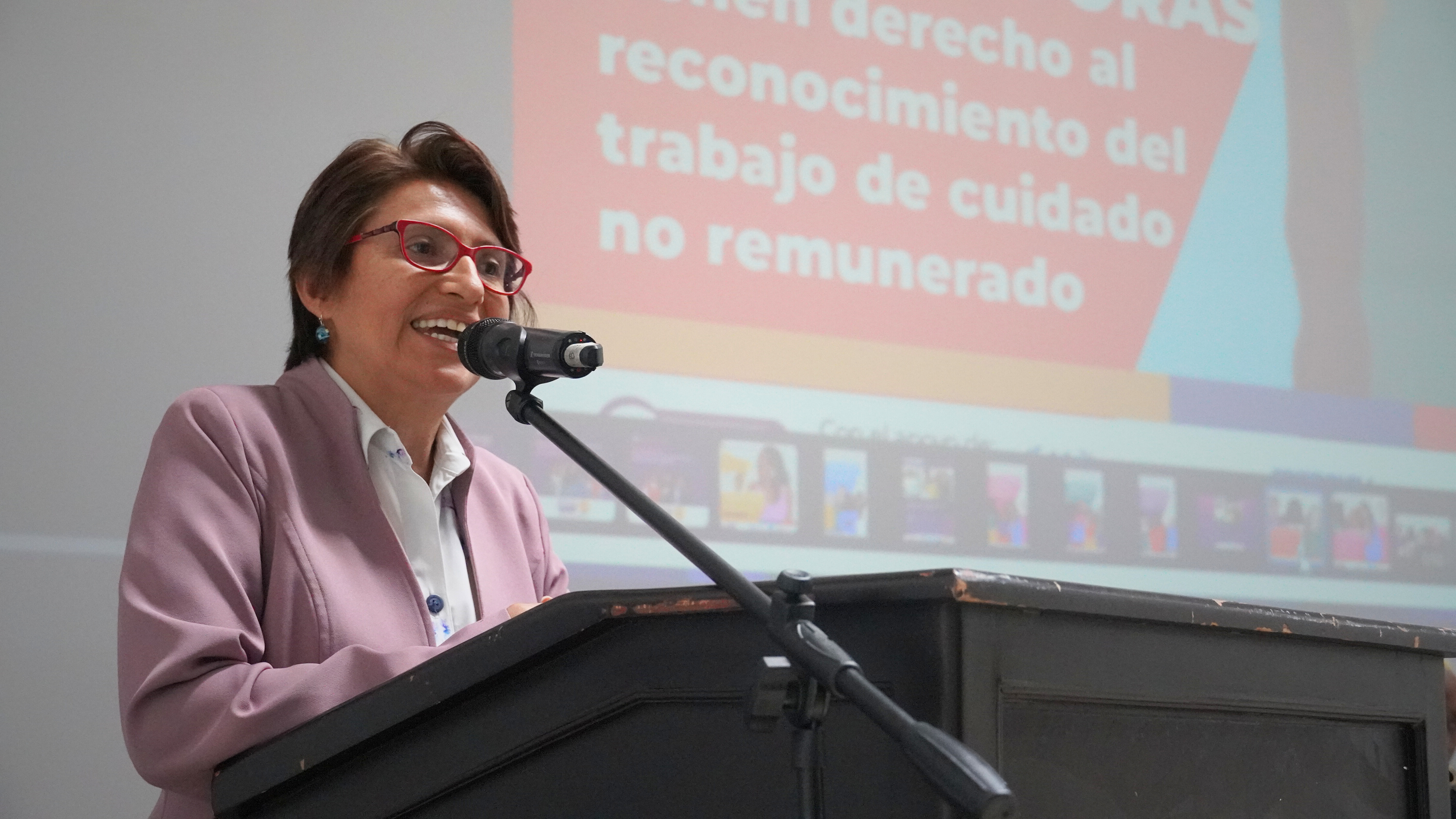 foro ¡Mujeres Trabajadoras Caminan el Cambio!