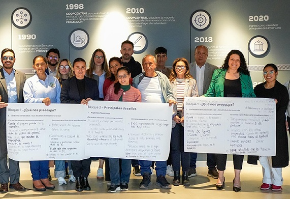 El Gobierno Petro sienta las bases para fortalecer las cooperativas de caficultores