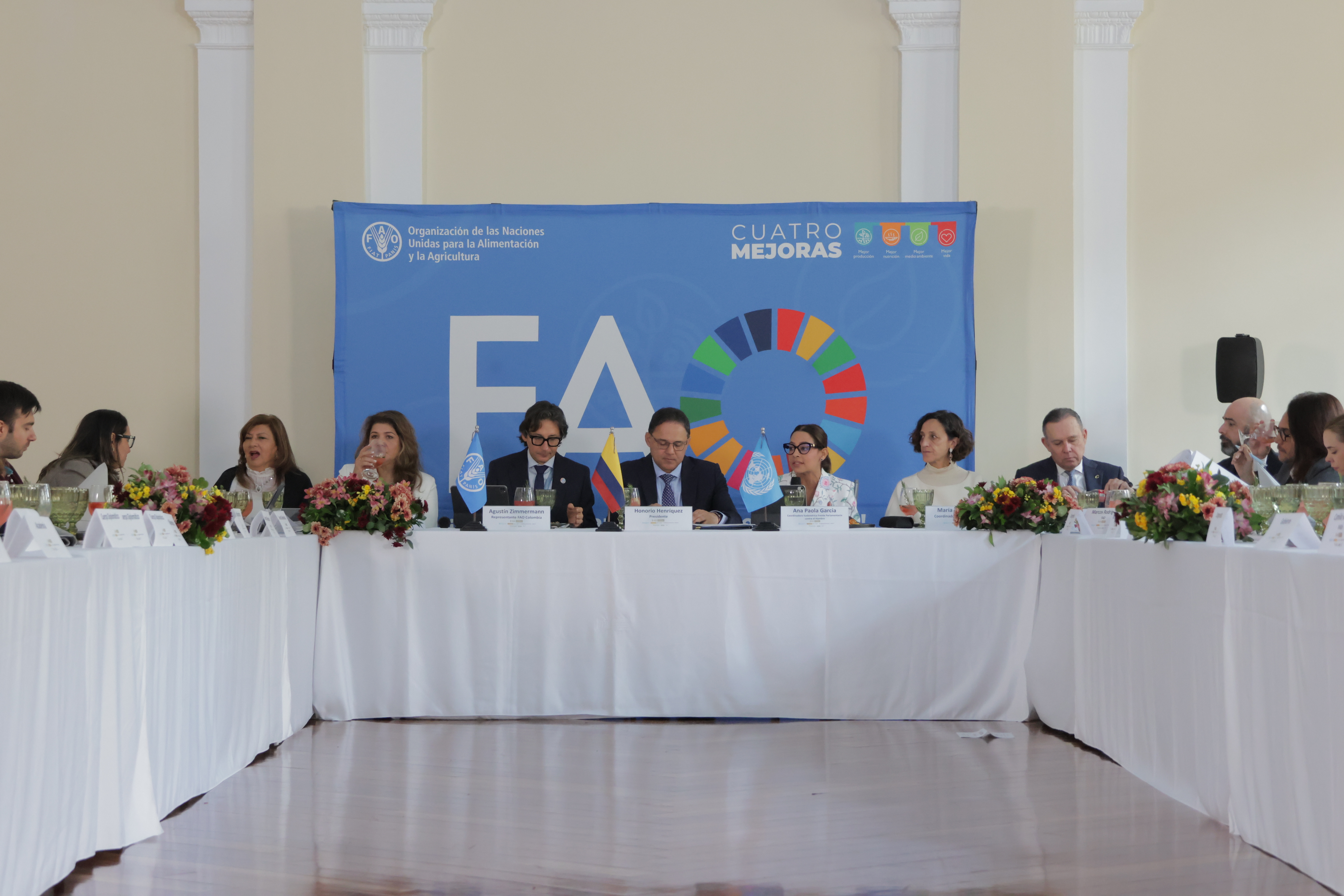 Unidad Solidaria se articula con el Congreso para fortalecer las organizaciones solidarias campesinas