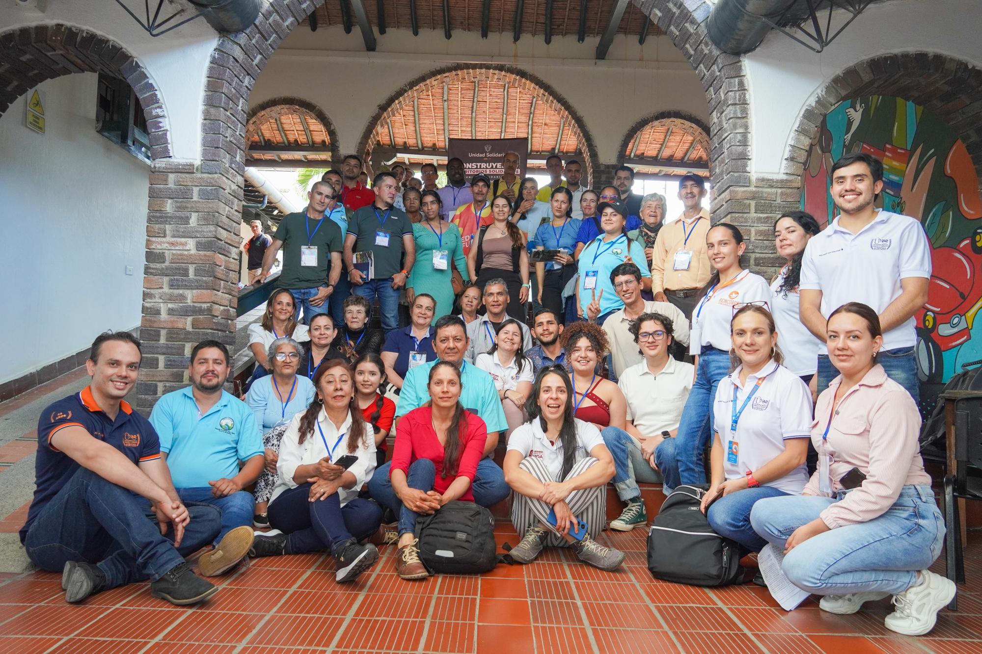 Catatumbo, Territorio Solidario que Transforma la Tierra y Alimenta la Vida Catatumbo, Territorio Solidario que Transforma la Tierra y Alimenta la Vida