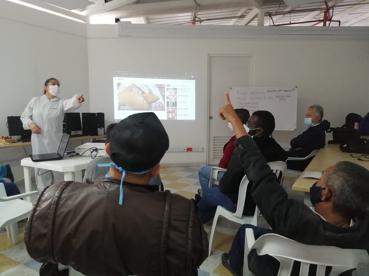 UAEOS y Alcaldía Mayor de Bogotá se unen para brindar educación en Economía Solidaria UAEOS y Alcaldía Mayor de Bogotá se unen para brindar educación en Economía Solidaria