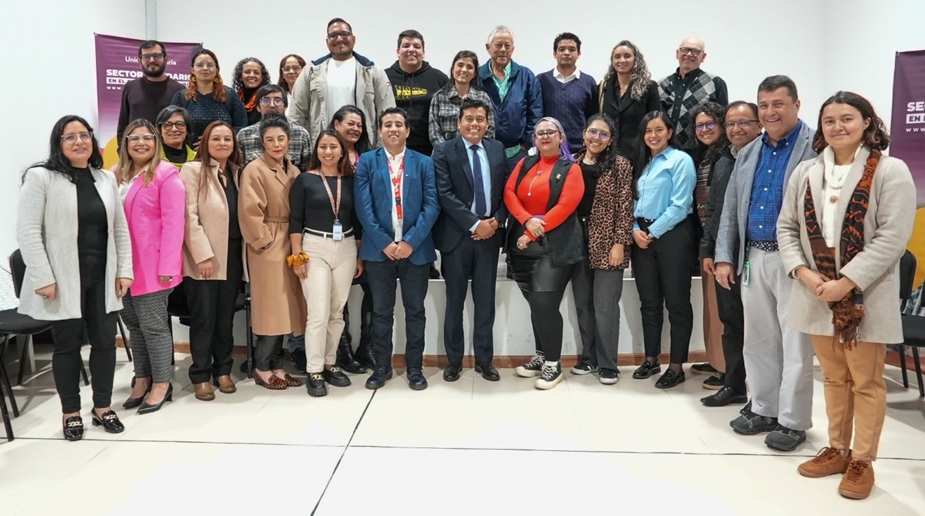 Jornada de articulación institucional para fortalecer los Circuitos Asociativos Solidarios Jornada de articulación institucional para fortalecer los Circuitos Asociativos Solidarios