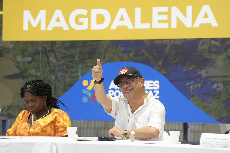 Continúa la estrategia “Gobierno con los Barrios Populares”, esta vez desde el Polideportivo del sur en Santa Marta Continúa la estrategia “Gobierno con los Barrios Populares”, esta vez desde el Polideportivo del sur en Santa Marta