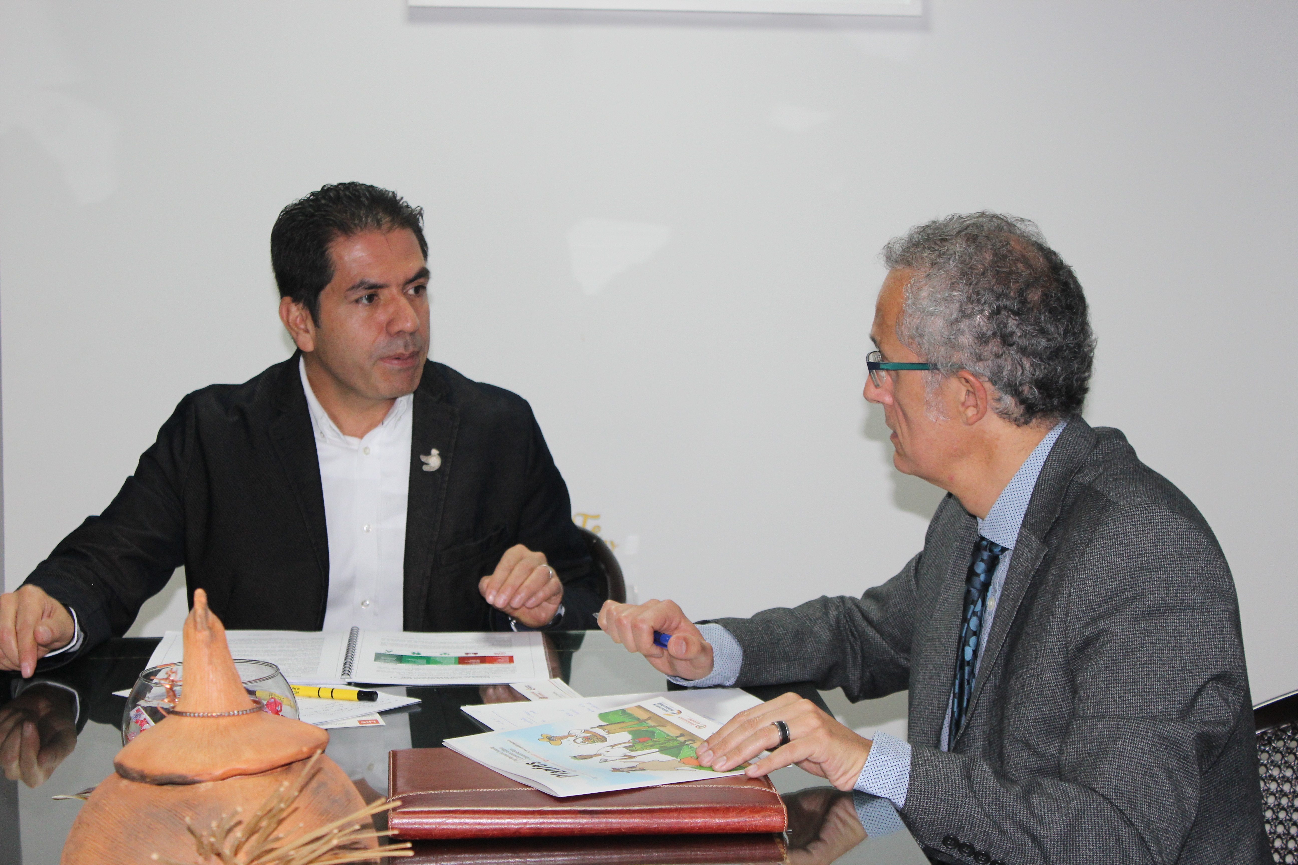 Consultoría de Mondragón y Organizaciones Solidarias se articulan para beneficiar población víctima