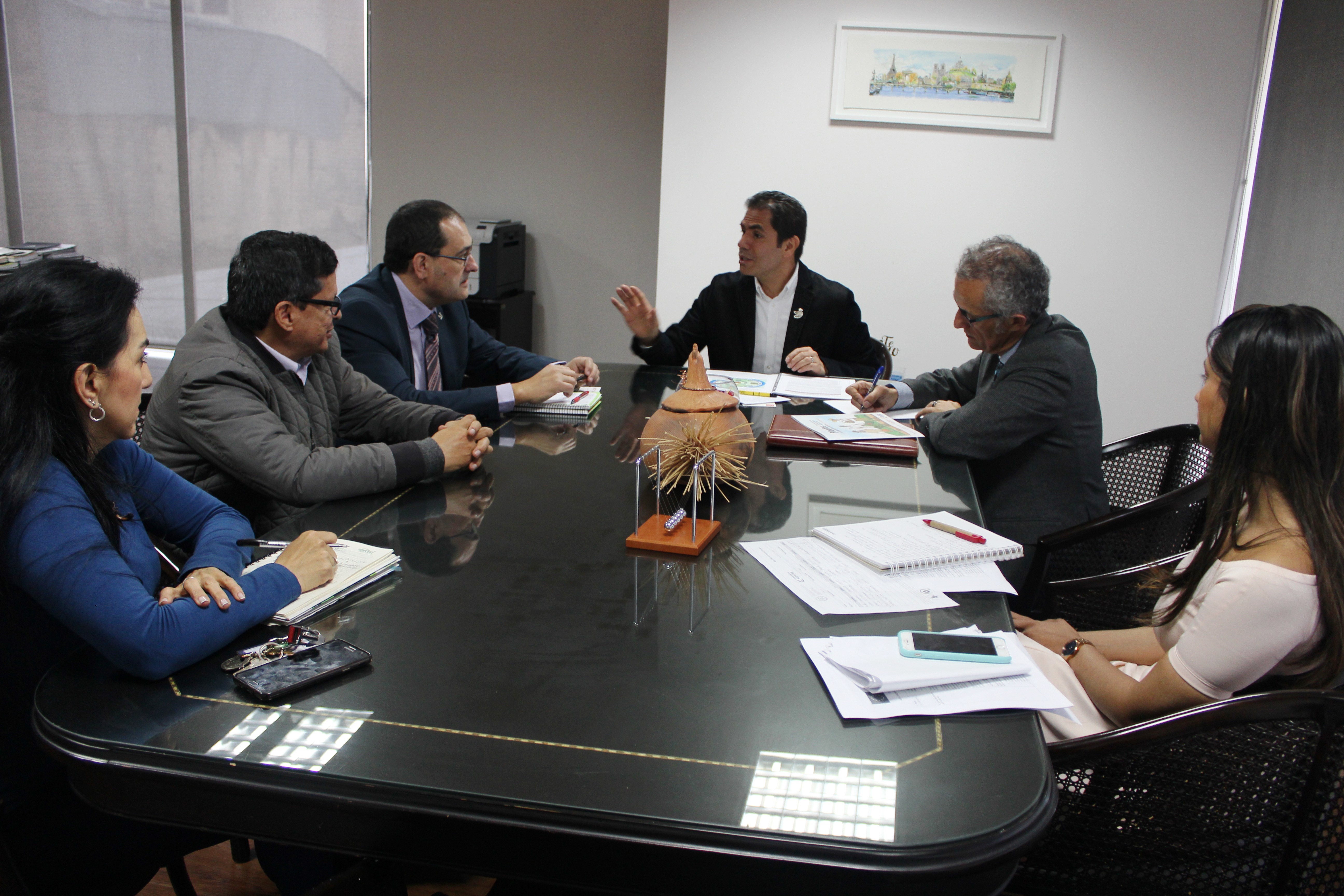 Consultoría de Mondragón y Organizaciones Solidarias se articulan para beneficiar población víctima