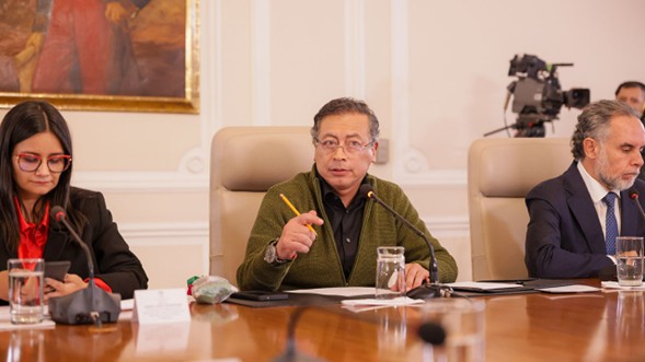 “Si hay mayor estabilidad laboral, hay mayor productividad y más felicidad en Colombia”: presidente Petro “Si hay mayor estabilidad laboral, hay mayor productividad y más felicidad en Colombia”: presidente Petro