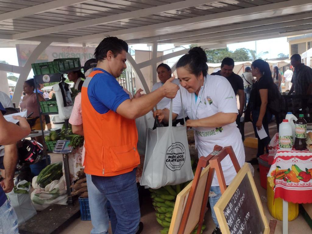 En San José del Guaviare se realizó la jornada de Mercados Campesinos Solidarios En San José del Guaviare se realizó la jornada de Mercados Campesinos Solidarios