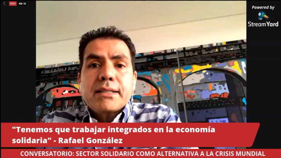 Director UAEOS Rafael González