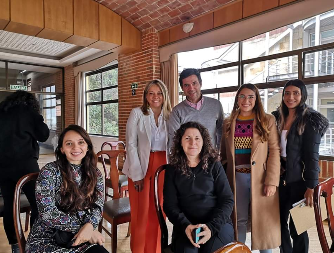 La UAEOS presente en el Encuentro de Egresados de la Especialización del Voluntariado de la Universidad de La Salle La UAEOS presente en el Encuentro de Egresados de la Especialización del Voluntariado de la Universidad de La Salle