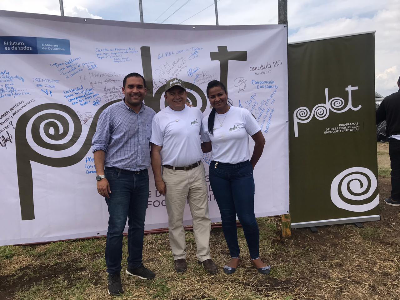 UAEOS impulsa los Programas de Desarrollo con Enfoque Territorial en el Cauca UAEOS impulsa los Programas de Desarrollo con Enfoque Territorial en el Cauca