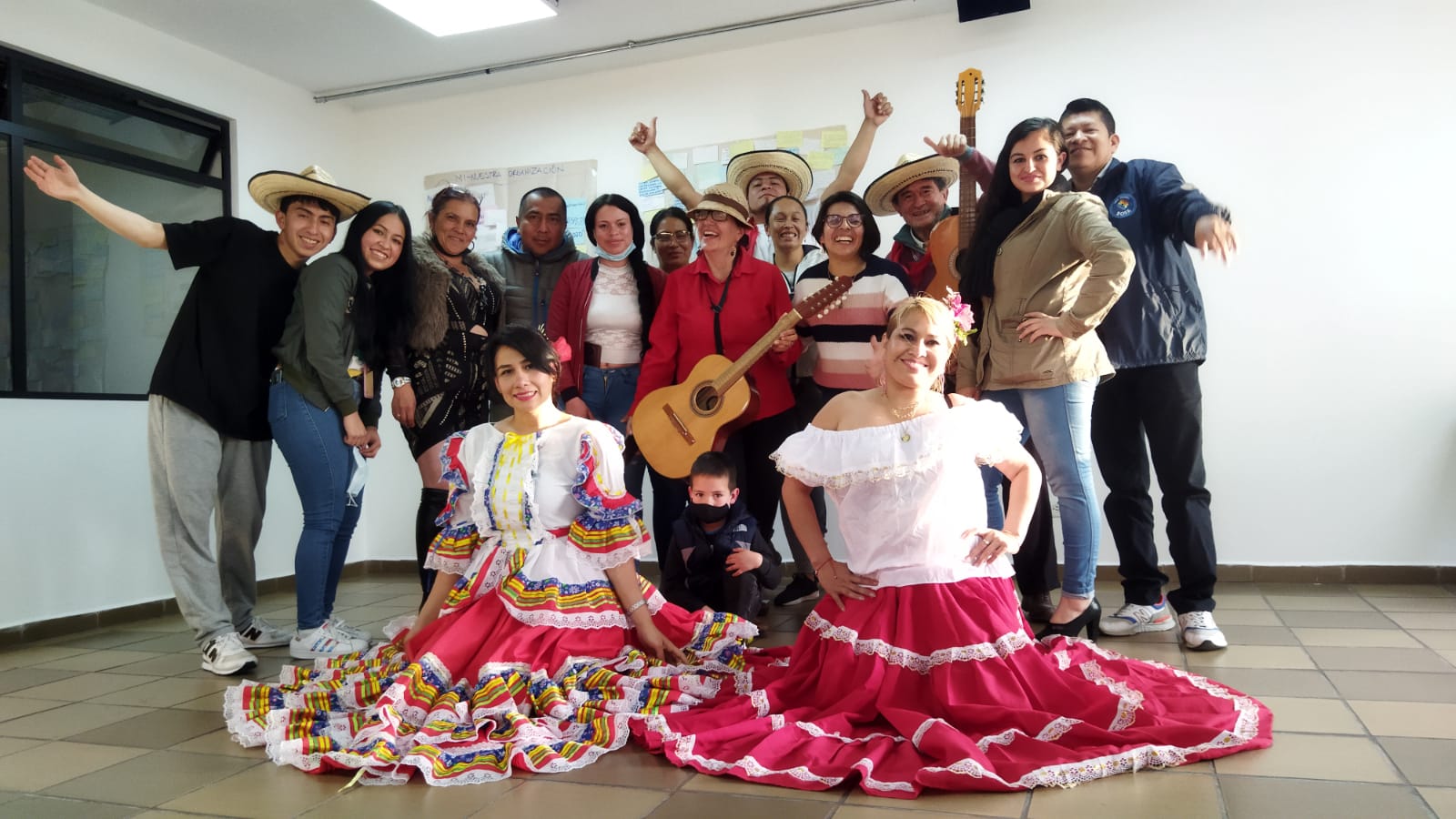La UAEOS finalizó Curso Básico de Economía Solidaria con la comunidad indígena Pueblo Pijao Cabildo Mayor Ambiká La UAEOS finalizó Curso Básico de Economía Solidaria con la comunidad indígena Pueblo Pijao Cabildo Mayor Ambiká