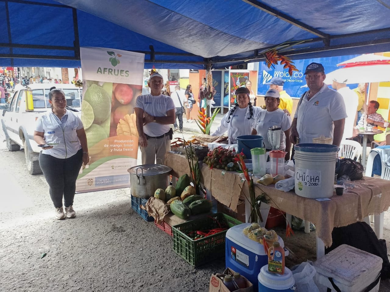 Mercado Campesino de Fresno, Tolima que acompañó la UAEOS resulta un éxito Mercado Campesino de Fresno, Tolima que acompañó la UAEOS resulta un éxito