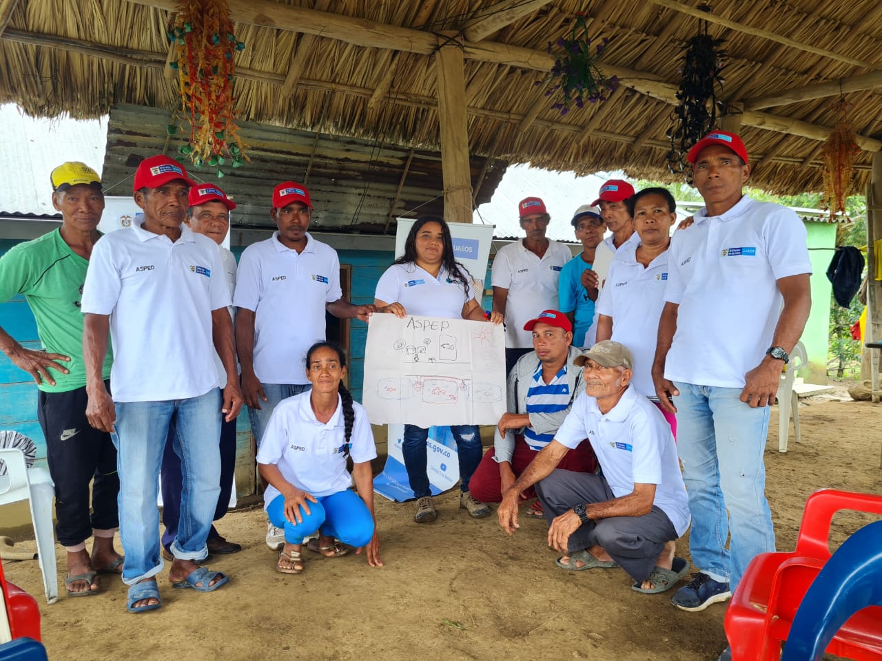La UAEOS y Agrosolidaria fortalecen organizaciones de Córdoba por medio del Enfoque de Mejoramiento de Vida La UAEOS y Agrosolidaria fortalecen organizaciones de Córdoba por medio del Enfoque de Mejoramiento de Vida