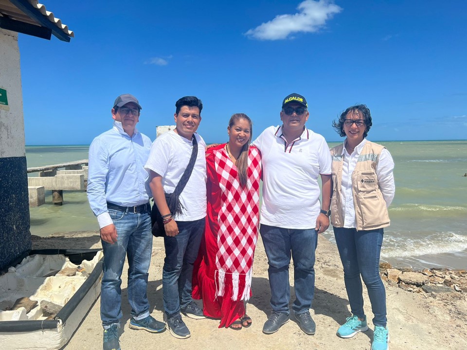 UAEOS lidera el Plan de Salvamento para las Salinas de Manaure UAEOS lidera el Plan de Salvamento para las Salinas de Manaure
