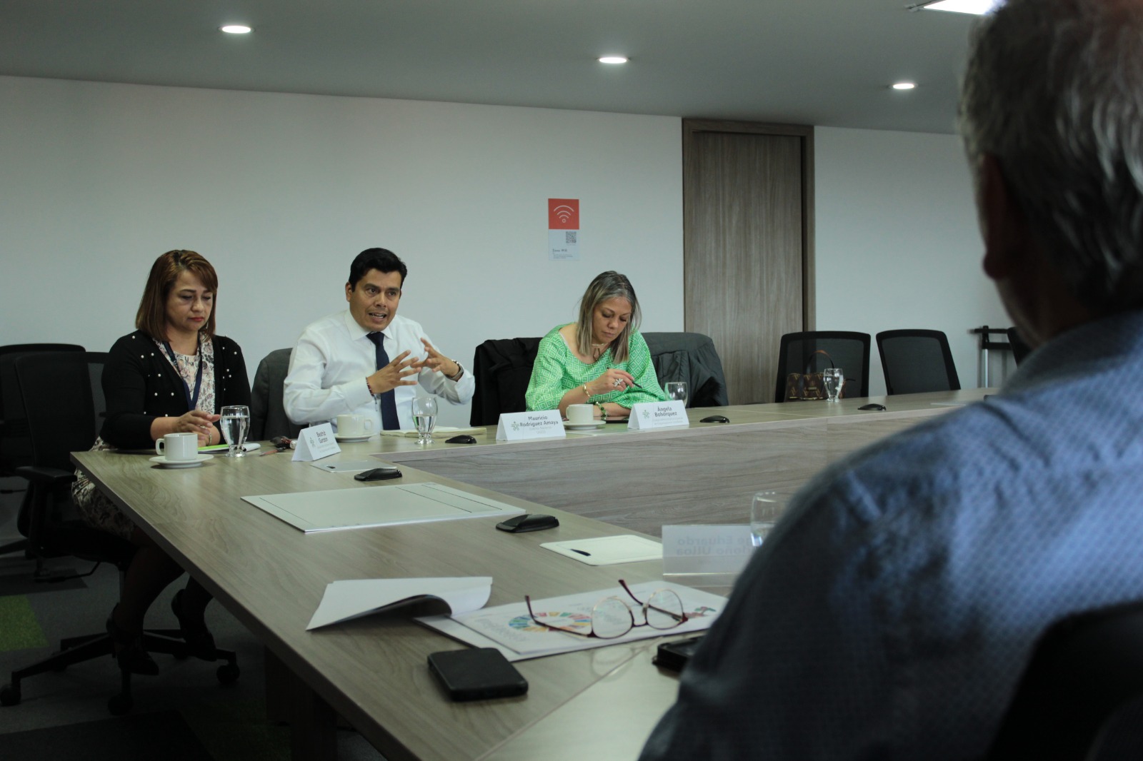 SENA y UAEOS trabajarán articulados en territorio