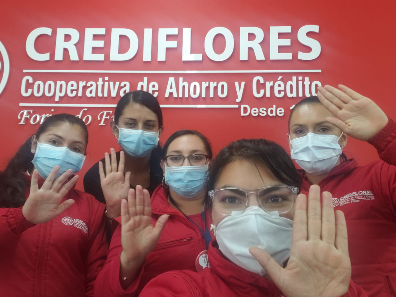 crediflores 43 años