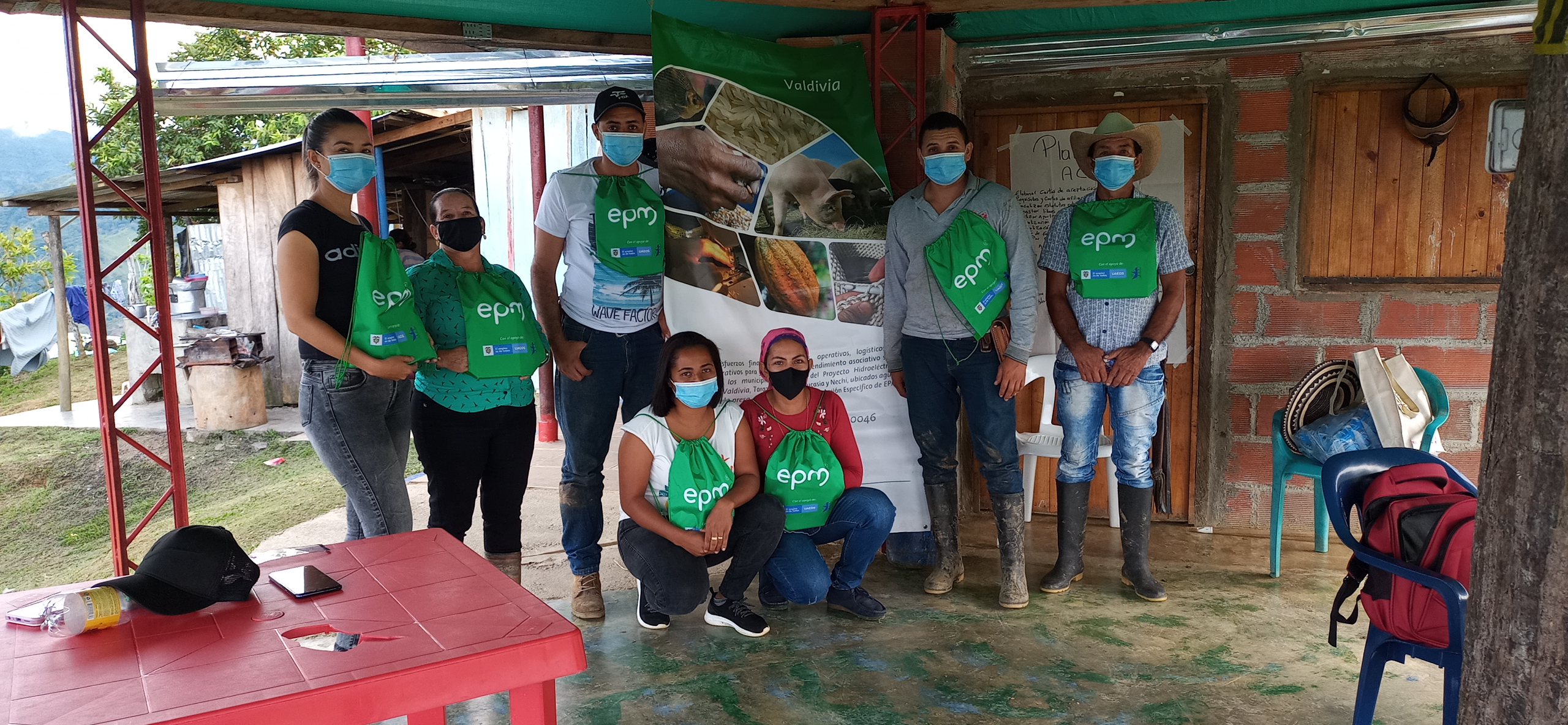 fortaleciendo sus conocimientos en economía solidaria fortaleciendo sus conocimientos en economía solidaria